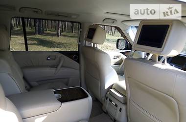 Позашляховик / Кросовер Infiniti QX56 2011 в 