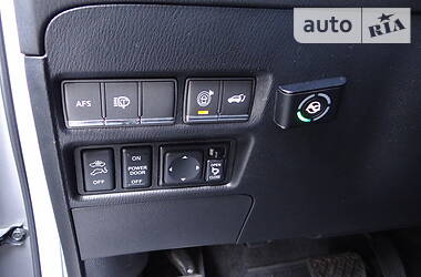 Позашляховик / Кросовер Infiniti QX56 2012 в 