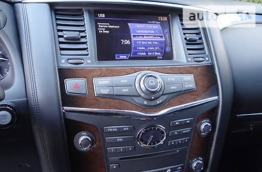 Позашляховик / Кросовер Infiniti QX56 2012 в 
