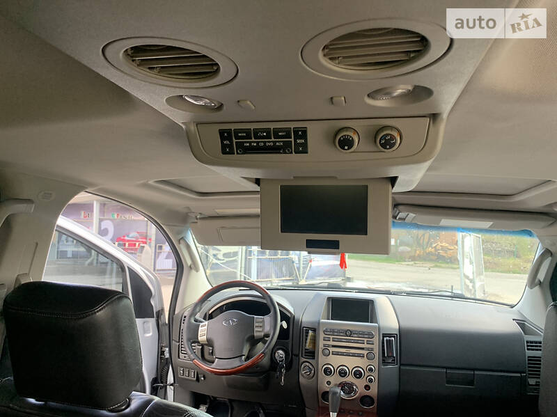 Позашляховик / Кросовер Infiniti QX56 2004 в Львові