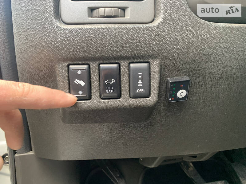 Позашляховик / Кросовер Infiniti QX56 2004 в Львові