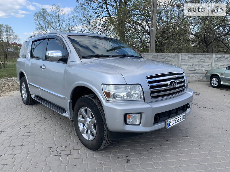 Позашляховик / Кросовер Infiniti QX56 2004 в Львові