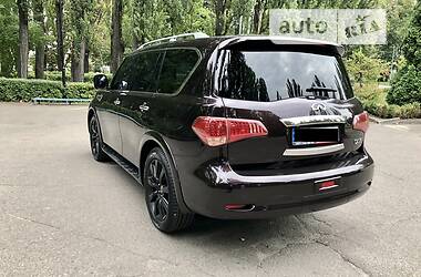 Внедорожник / Кроссовер Infiniti QX56 2010 в Киеве