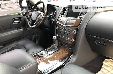 Позашляховик / Кросовер Infiniti QX56 2010 в Києві