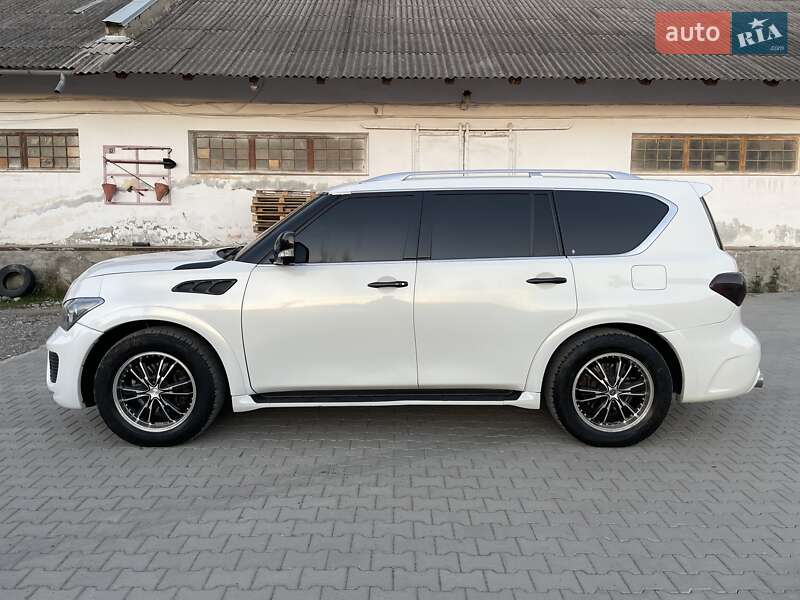 Позашляховик / Кросовер Infiniti QX56 2011 в Чернівцях