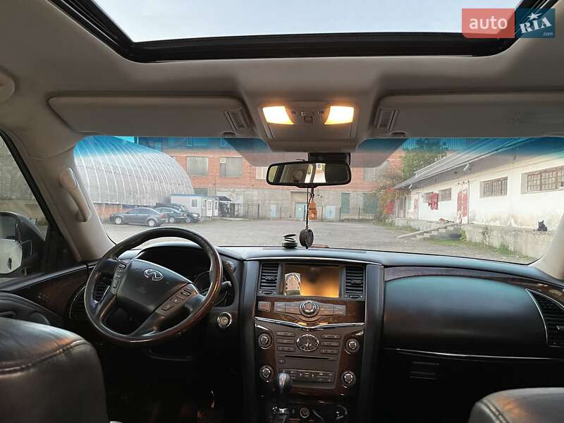 Позашляховик / Кросовер Infiniti QX56 2011 в Чернівцях