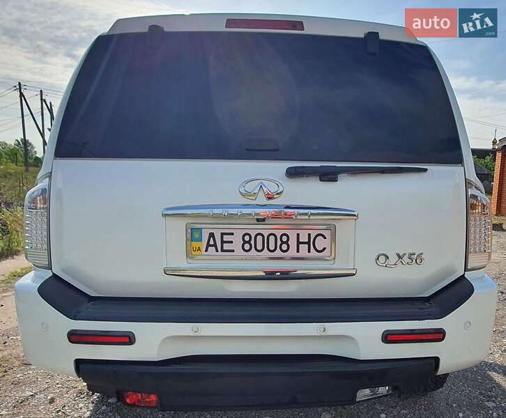 Внедорожник / Кроссовер Infiniti QX56 2007 в Каменском