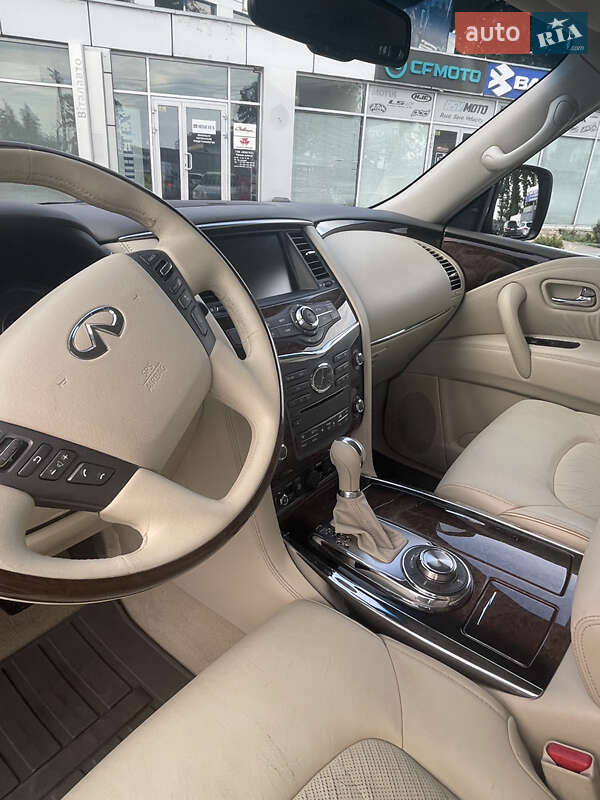Внедорожник / Кроссовер Infiniti QX56 2011 в Виннице