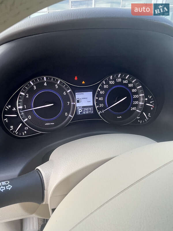 Внедорожник / Кроссовер Infiniti QX56 2011 в Виннице