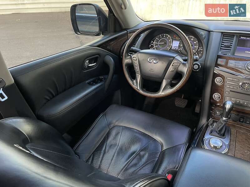 Внедорожник / Кроссовер Infiniti QX56 2010 в Львове