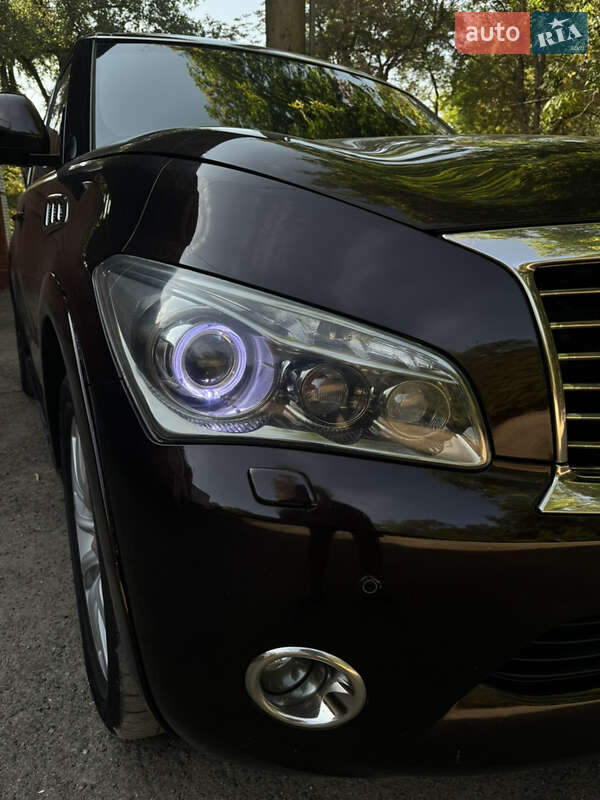 Внедорожник / Кроссовер Infiniti QX56 2010 в Чернигове