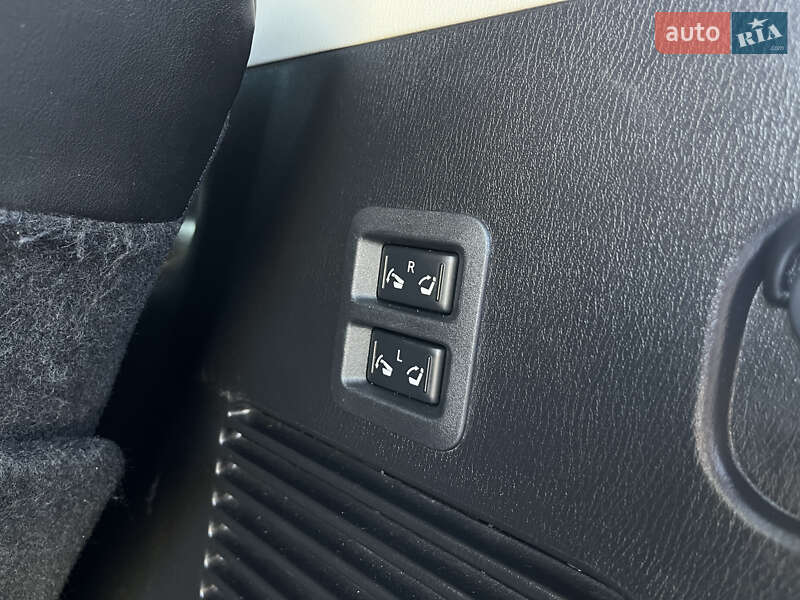 Внедорожник / Кроссовер Infiniti QX56 2010 в Чернигове