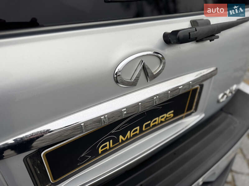 Позашляховик / Кросовер Infiniti QX56 2005 в Києві