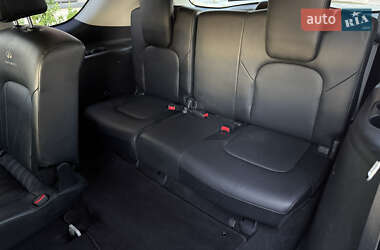 Позашляховик / Кросовер Infiniti QX56 2011 в 