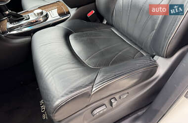 Внедорожник / Кроссовер Infiniti QX56 2011 в 