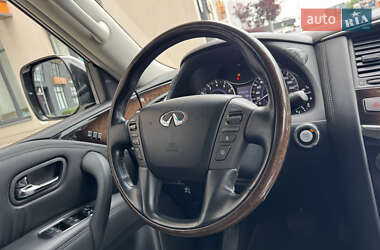 Внедорожник / Кроссовер Infiniti QX56 2011 в 