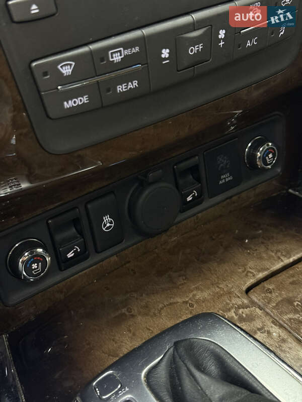 Внедорожник / Кроссовер Infiniti QX56 2012 в Одессе