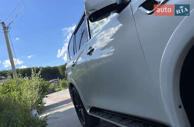 Внедорожник / Кроссовер Infiniti QX56 2011 в 