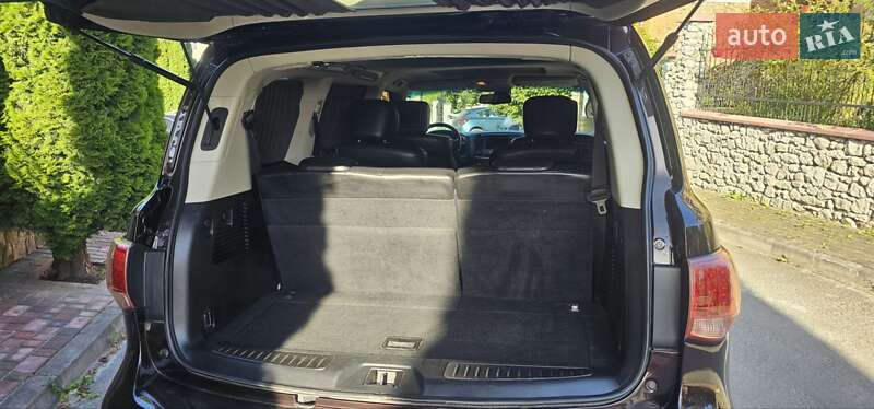 Внедорожник / Кроссовер Infiniti QX56 2010 в Тернополе