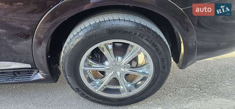 Внедорожник / Кроссовер Infiniti QX56 2010 в Тернополе