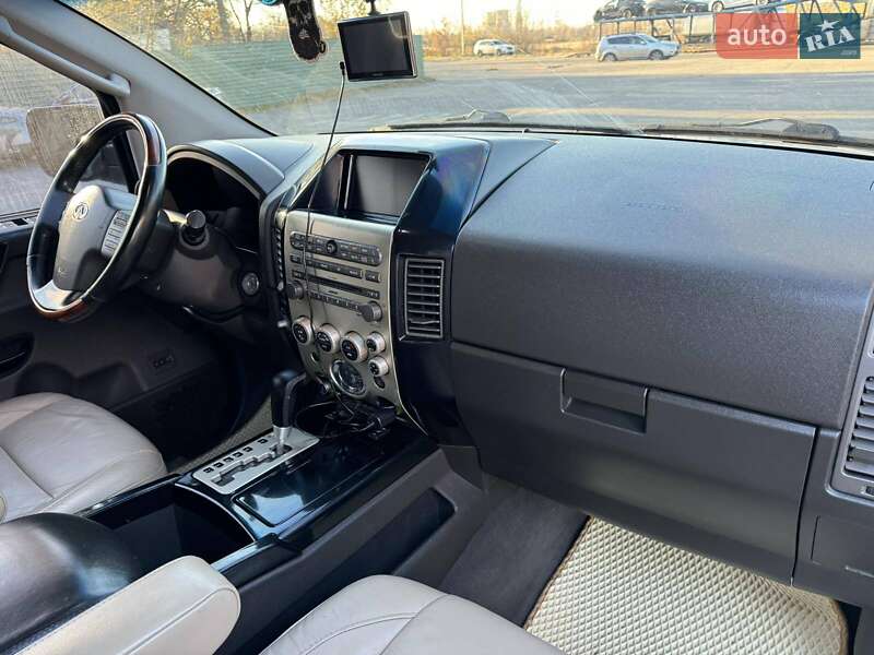 Внедорожник / Кроссовер Infiniti QX56 2004 в Харькове