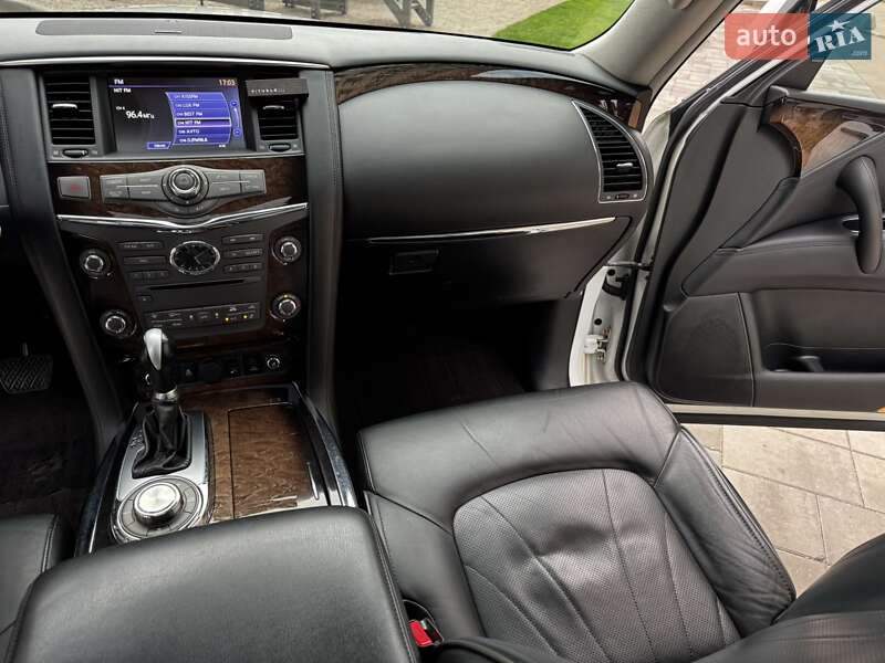 Внедорожник / Кроссовер Infiniti QX56 2011 в Киеве