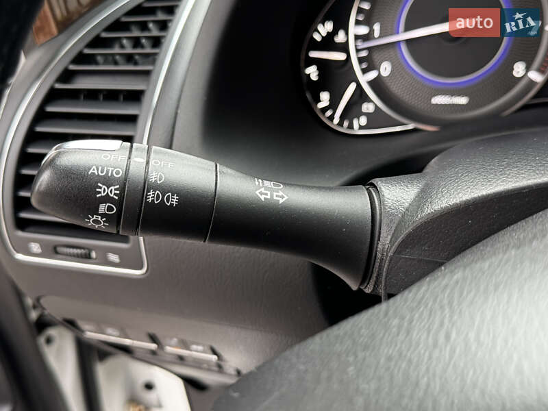 Внедорожник / Кроссовер Infiniti QX56 2011 в Киеве