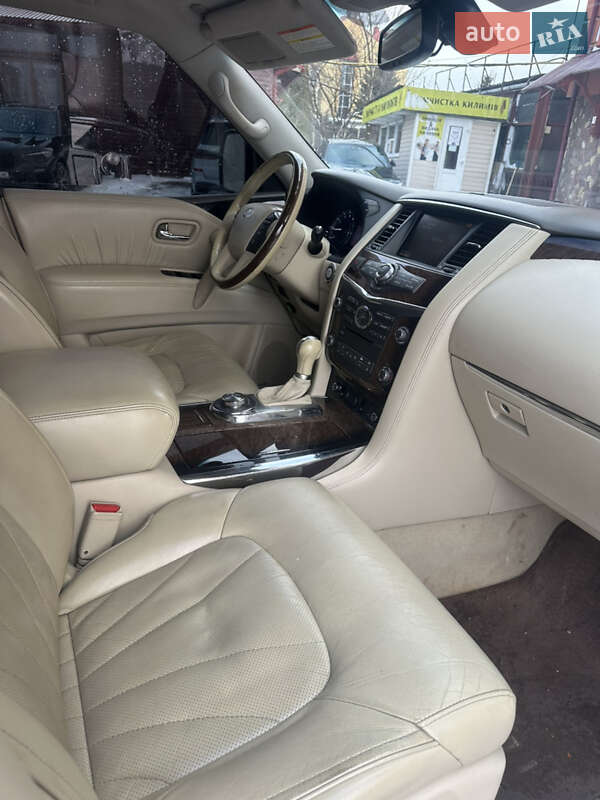 Внедорожник / Кроссовер Infiniti QX56 2011 в Тернополе