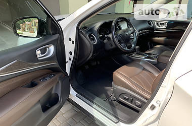 Позашляховик / Кросовер Infiniti QX60 2013 в 