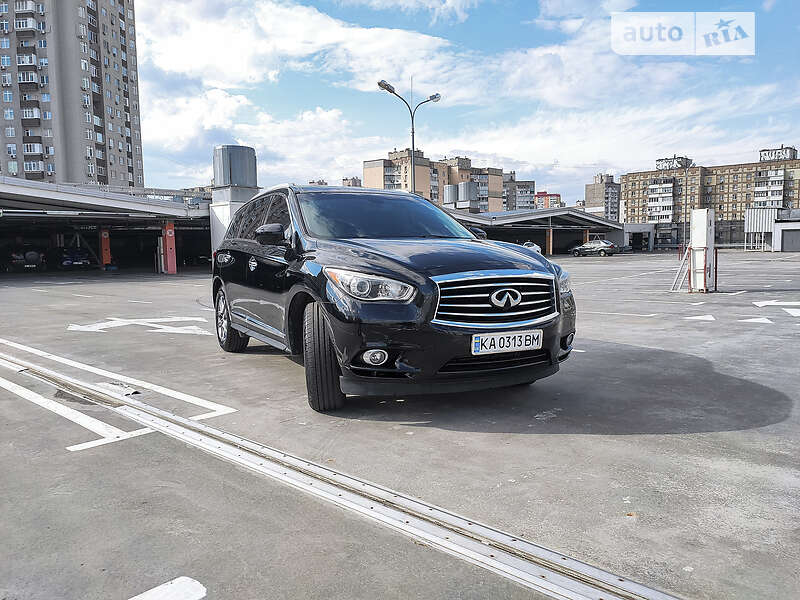 Внедорожник / Кроссовер Infiniti QX60 2015 в 