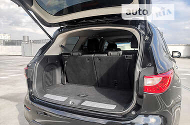 Внедорожник / Кроссовер Infiniti QX60 2015 в 