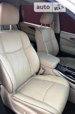 Внедорожник / Кроссовер Infiniti QX60 2016 в 