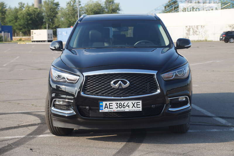 Внедорожник / Кроссовер Infiniti QX60 2018 в Днепре