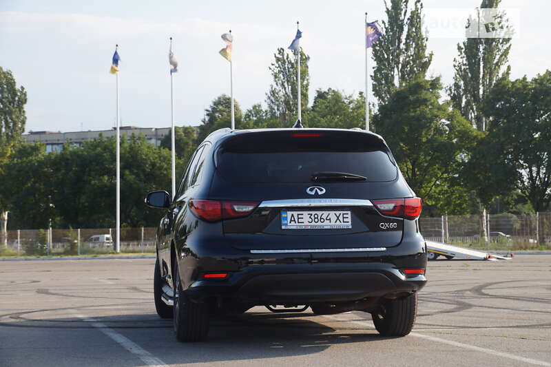 Внедорожник / Кроссовер Infiniti QX60 2018 в Днепре