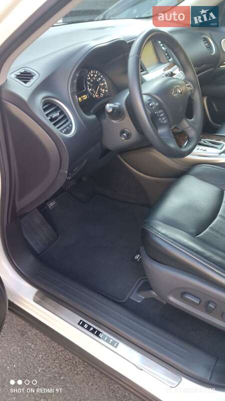 Внедорожник / Кроссовер Infiniti QX60 2015 в Броварах