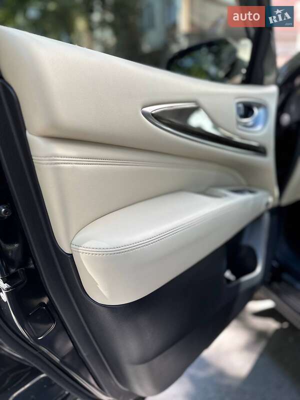 Внедорожник / Кроссовер Infiniti QX60 2015 в Полтаве