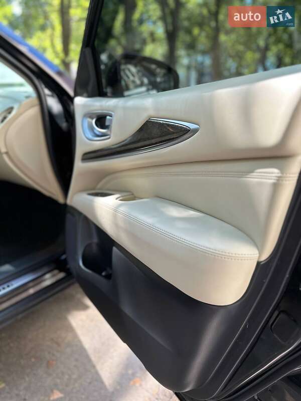 Внедорожник / Кроссовер Infiniti QX60 2015 в Полтаве