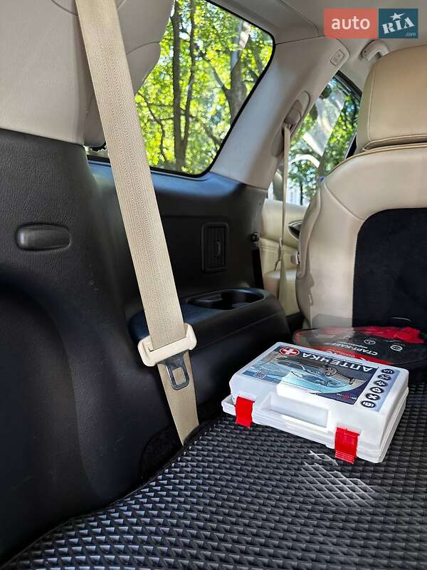 Внедорожник / Кроссовер Infiniti QX60 2015 в Полтаве