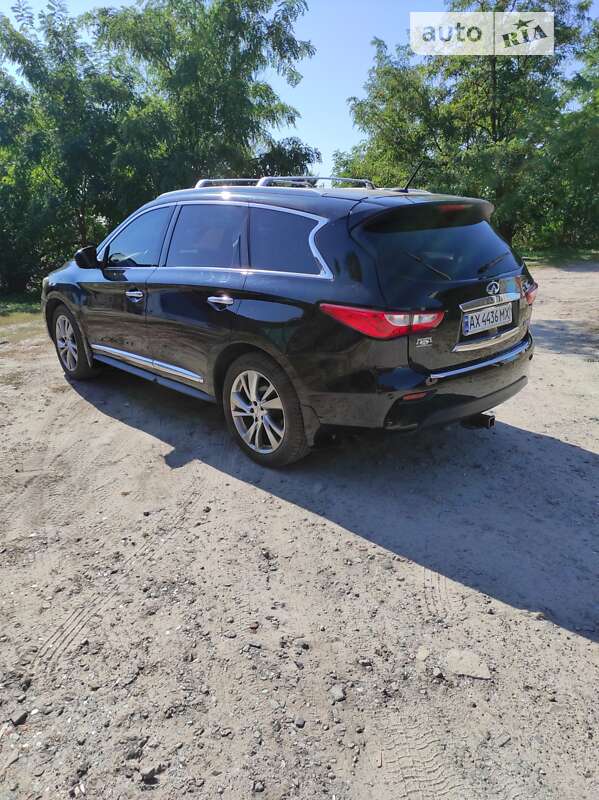 Внедорожник / Кроссовер Infiniti QX60 2015 в Васищево