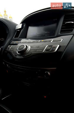 Внедорожник / Кроссовер Infiniti QX60 2016 в Чернигове