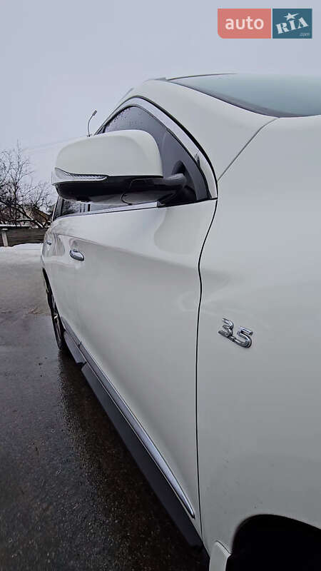 Позашляховик / Кросовер Infiniti QX60 2016 в Чернігові