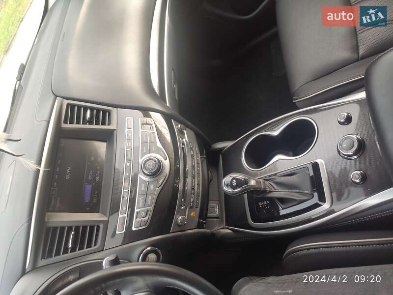 Внедорожник / Кроссовер Infiniti QX60 2019 в Киеве