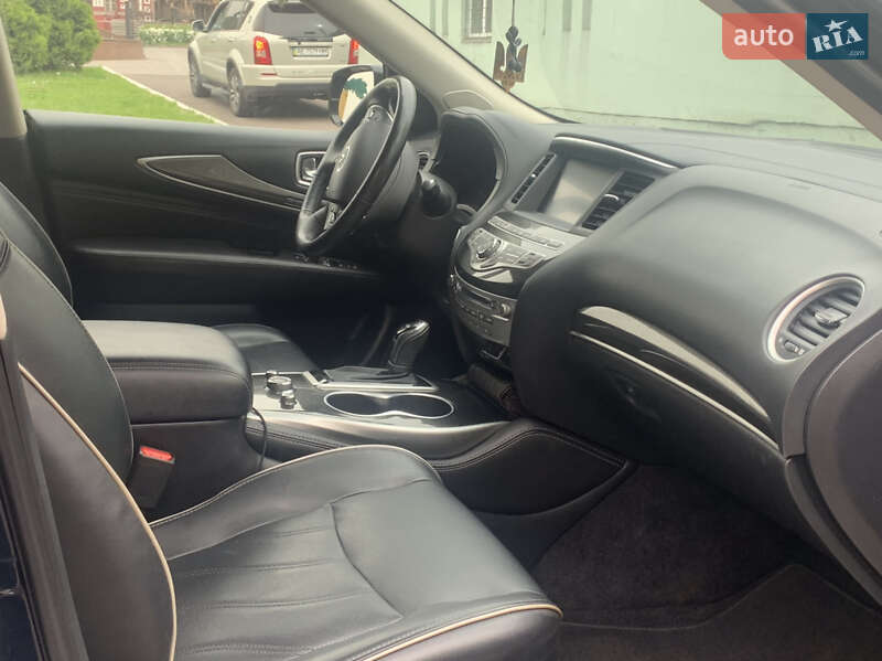 Внедорожник / Кроссовер Infiniti QX60 2018 в Каменском