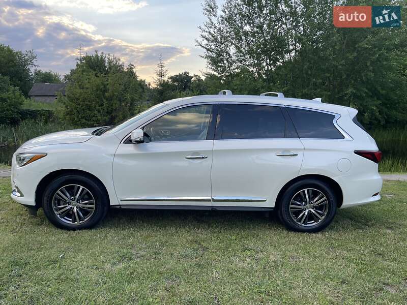 Внедорожник / Кроссовер Infiniti QX60 2017 в Киеве