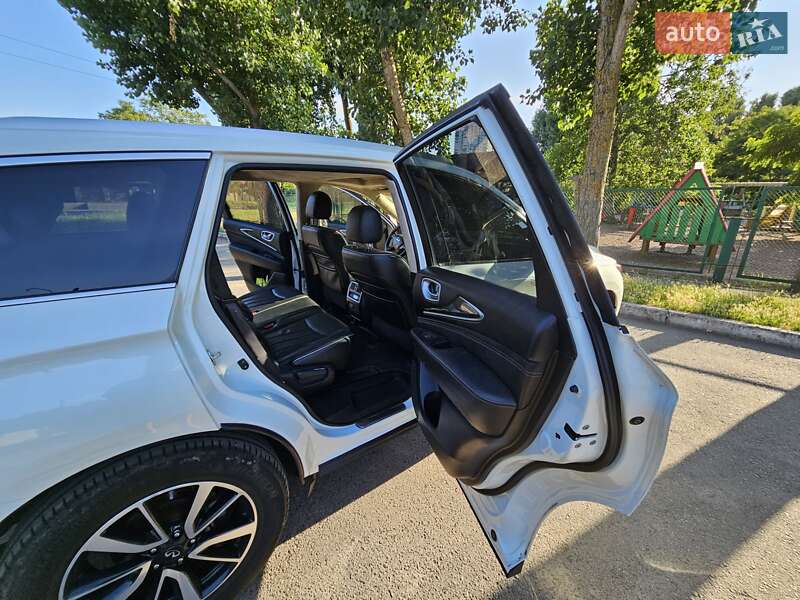 Внедорожник / Кроссовер Infiniti QX60 2018 в Одессе