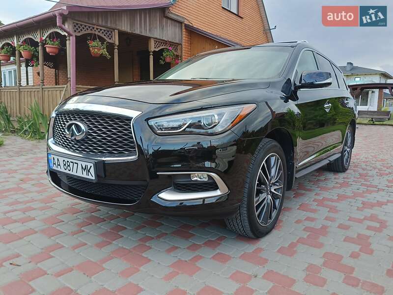 Позашляховик / Кросовер Infiniti QX60 2016 в Києві
