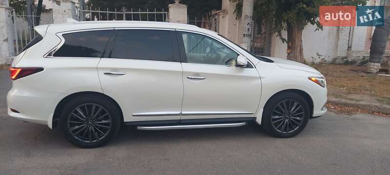 Внедорожник / Кроссовер Infiniti QX60 2017 в Александрие