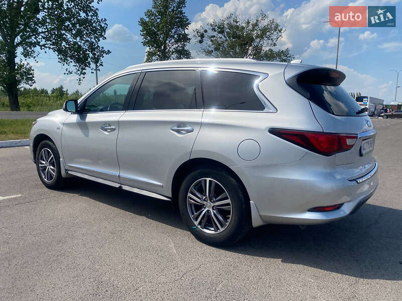 Внедорожник / Кроссовер Infiniti QX60 2016 в Киеве