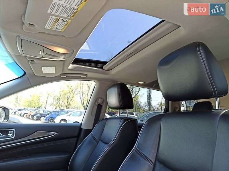 Внедорожник / Кроссовер Infiniti QX60 2016 в Киеве