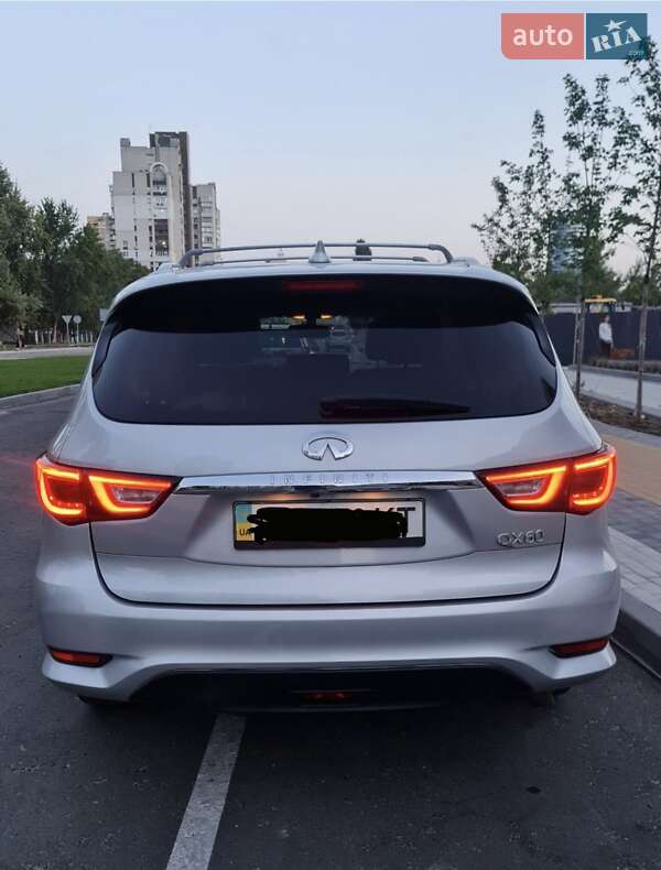 Внедорожник / Кроссовер Infiniti QX60 2016 в Киеве